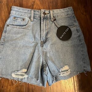 White Fox “On Vacay Denim Shorts” Size XS